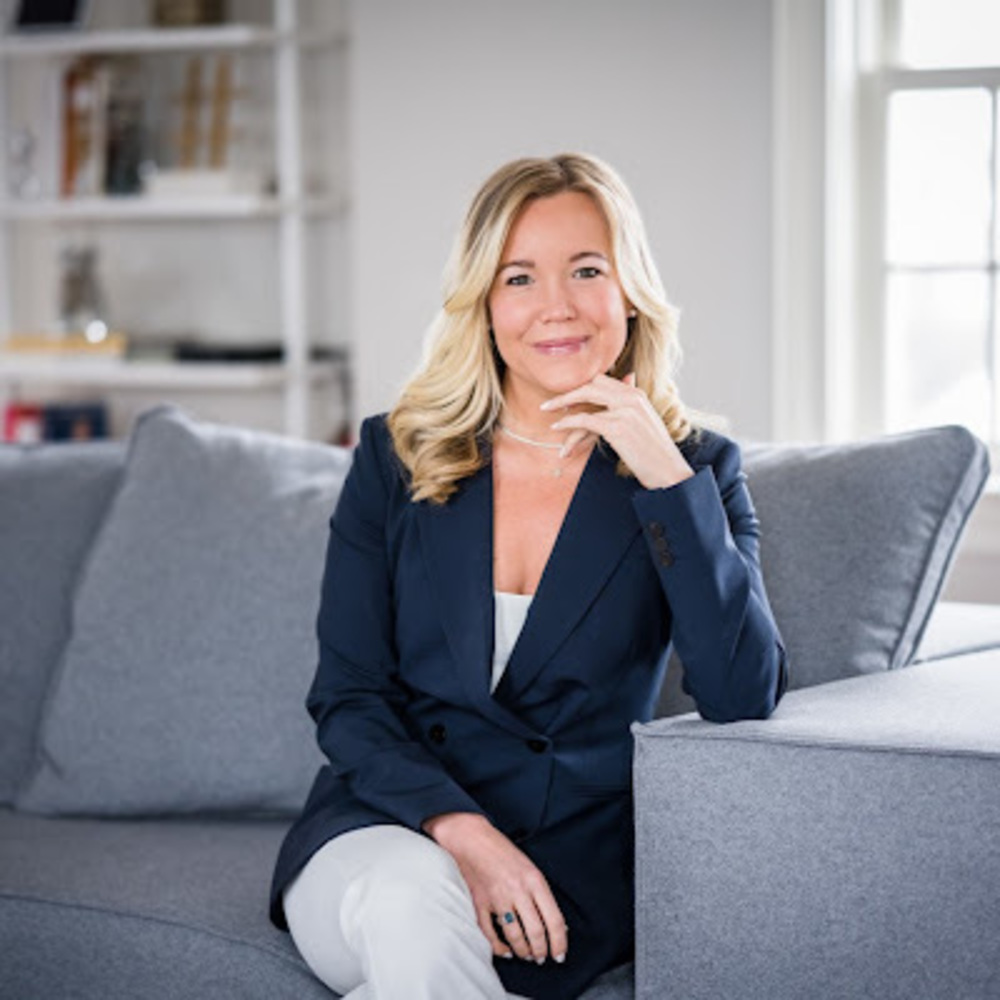 Meet your Posher, Chelsea lynne